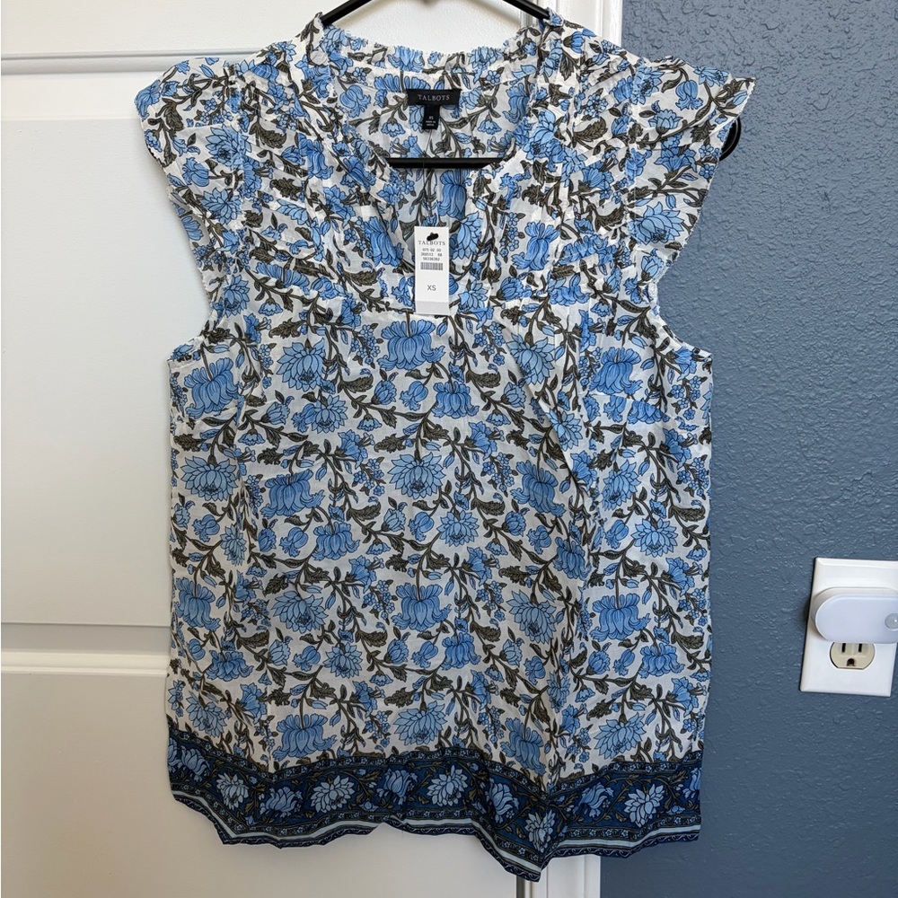 NWT Talbots Blue and White Floral Blouse XS